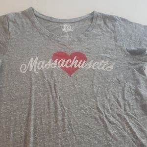 Massachusetts heart grey tee shirt t-shirt S 4/6